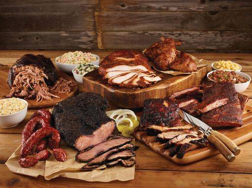 True Texas BBQ | restaurant | 2965, I-35, New Braunfels, TX 78130, USA | 8303125700 OR +1 830-312-5700
