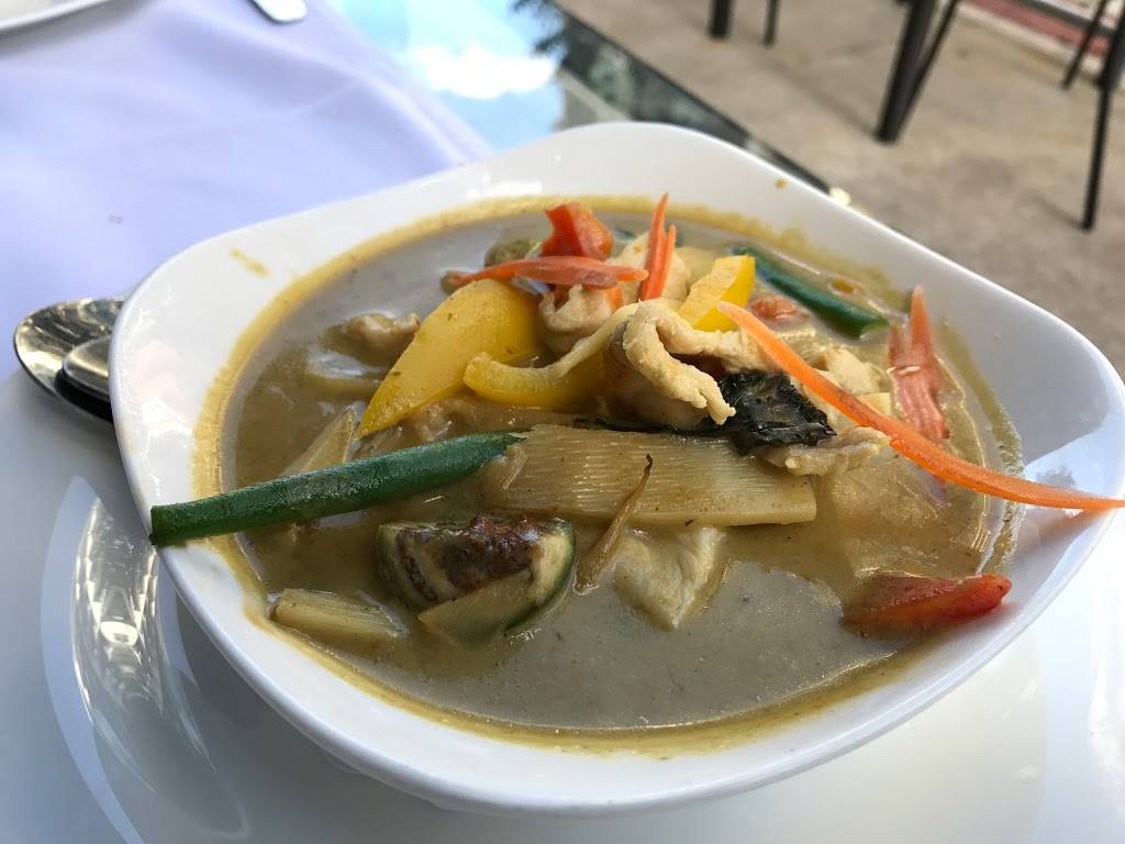 Oudom Thai & Sushi Restaurant | restaurant | 100 S Eola Dr #105, Orlando, FL 32801, USA | 4078493739 OR +1 407-849-3739