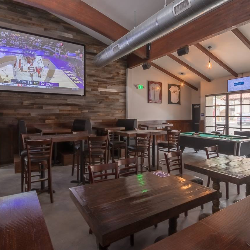 Pitchers Sports Bar | restaurant | 9920 Carmel Mountain Rd, San Diego, CA 92129, USA | 8584843777 OR +1 858-484-3777