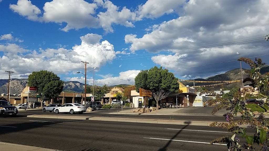 Golden Pride | restaurant | 3720 Juan Tabo Blvd NE, Albuquerque, NM 87111, USA | 5052945767 OR +1 505-294-5767