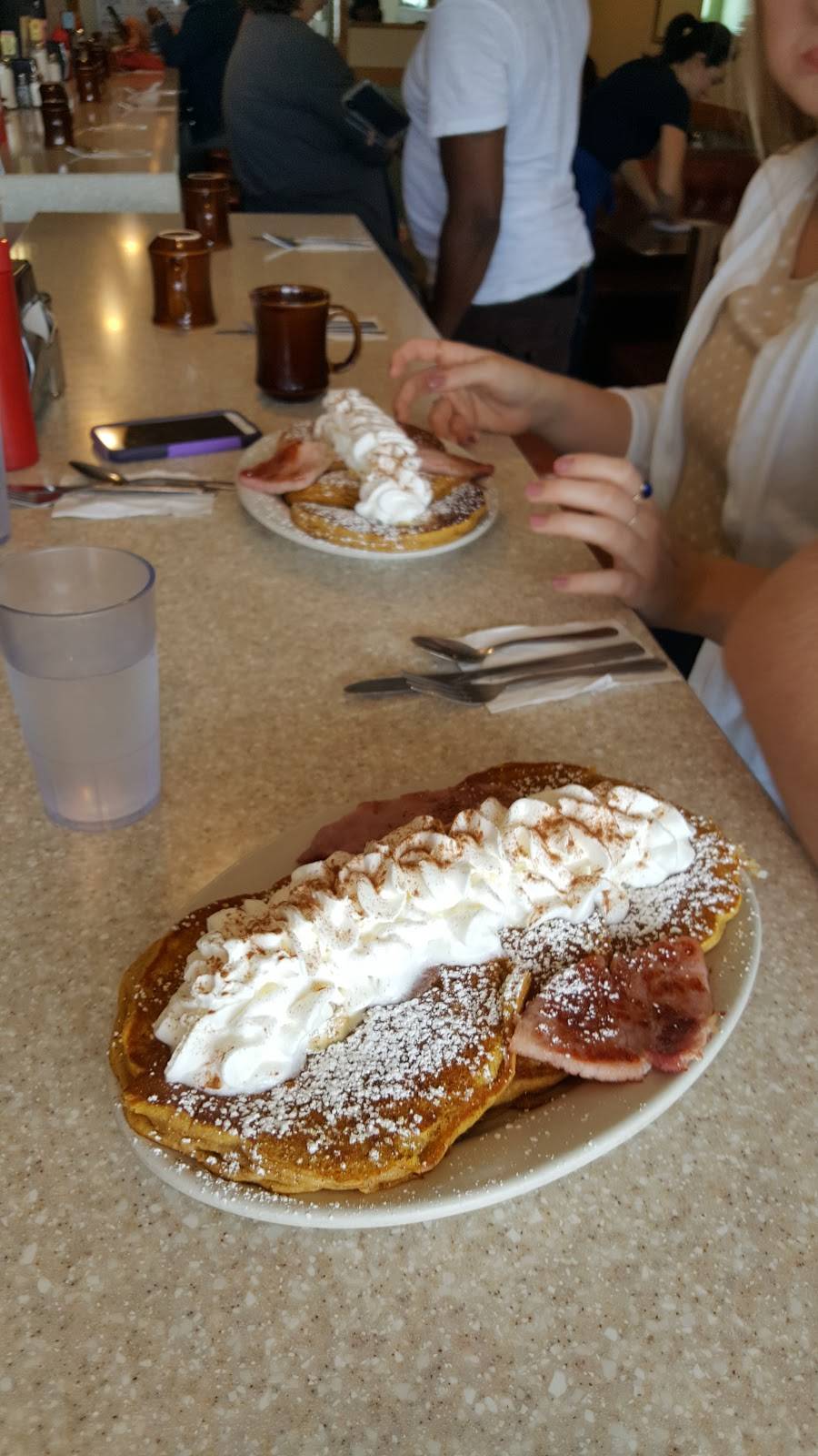 L & L Snack Shop | restaurant | 456 E Northwest Hwy, Des Plaines, IL 60016, USA | 8478036767 OR +1 847-803-6767