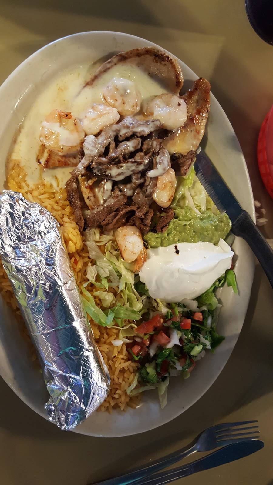 Los Molcajetes | restaurant | 601 N Broadway St, Cleveland, OK 74020, USA | 9183585636 OR +1 918-358-5636