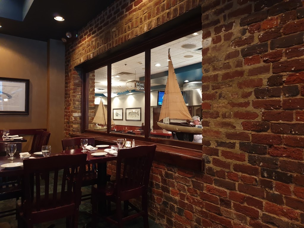Sam Millers | restaurant | 1210 E Cary St, Richmond, VA 23219, USA | 8046445465 OR +1 804-644-5465