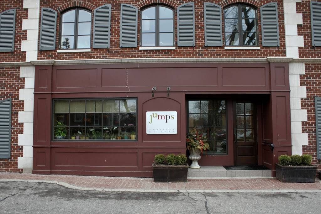 Jumps Restaurant | restaurant | 63 Kercheval Ave, Grosse Pointe, MI 48236, USA | 3138829555 OR +1 313-882-9555