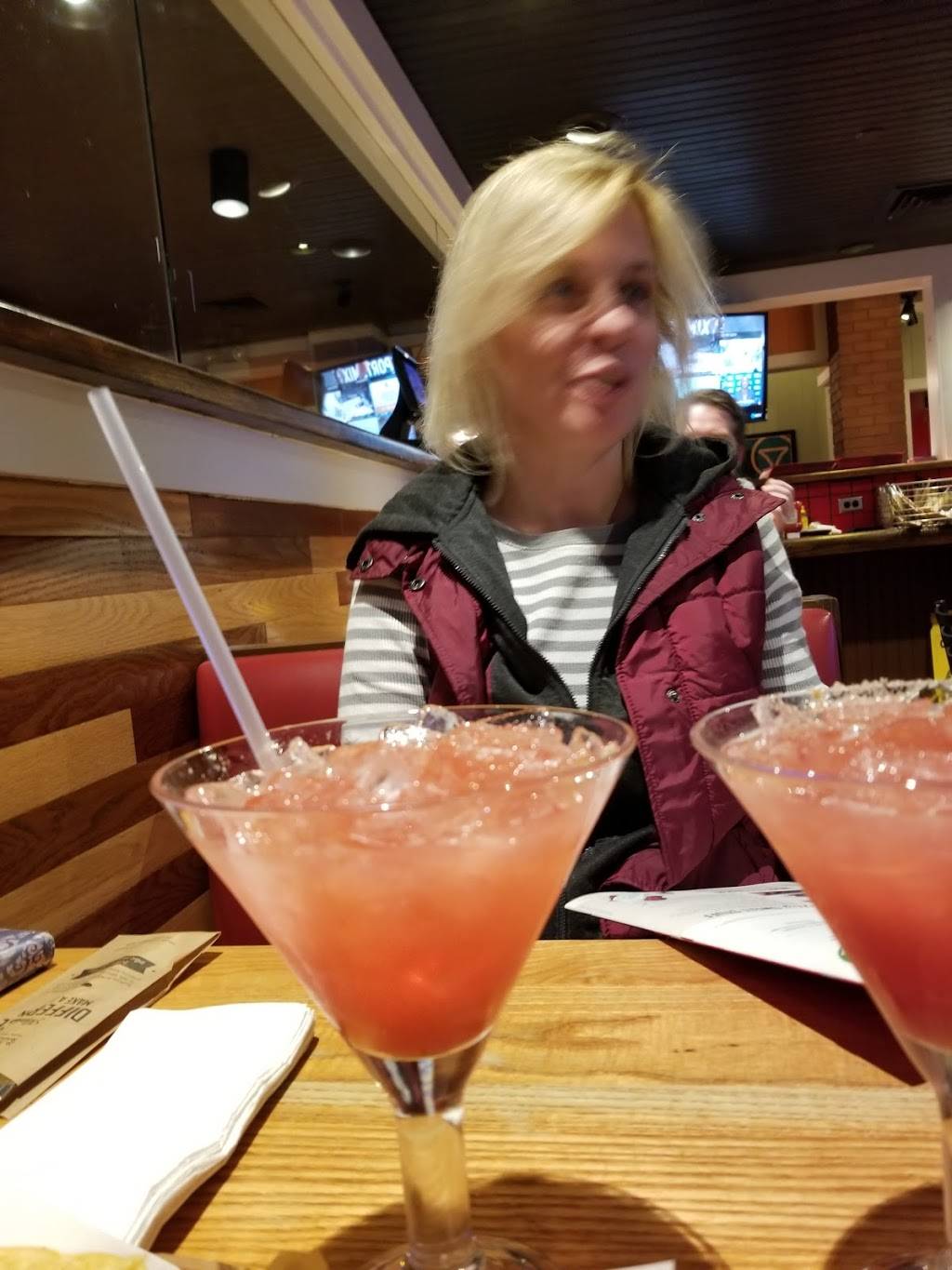 Chilis Grill & Bar | restaurant | 3085 Commercial Way, Spring Hill, FL 34606, USA | 3526862265 OR +1 352-686-2265