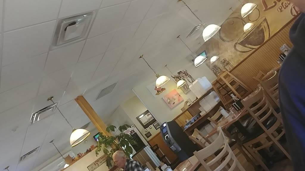 Laura’s Pleasant View Diner | restaurant | 132 Pleasant View Ave, Smithfield, RI 02917, USA | 4012311015 OR +1 401-231-1015