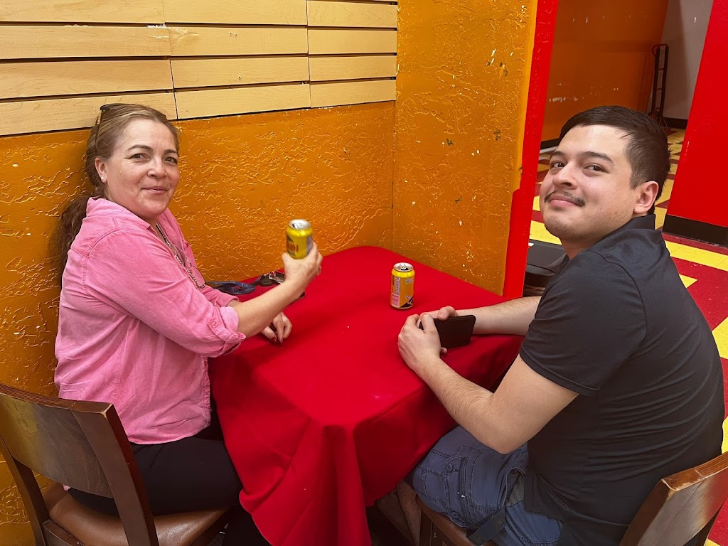 La Perrada de Betty | restaurant | 3952 W 3500 S, West Valley City, UT 84120, USA | 3852828790 OR +1 385-282-8790