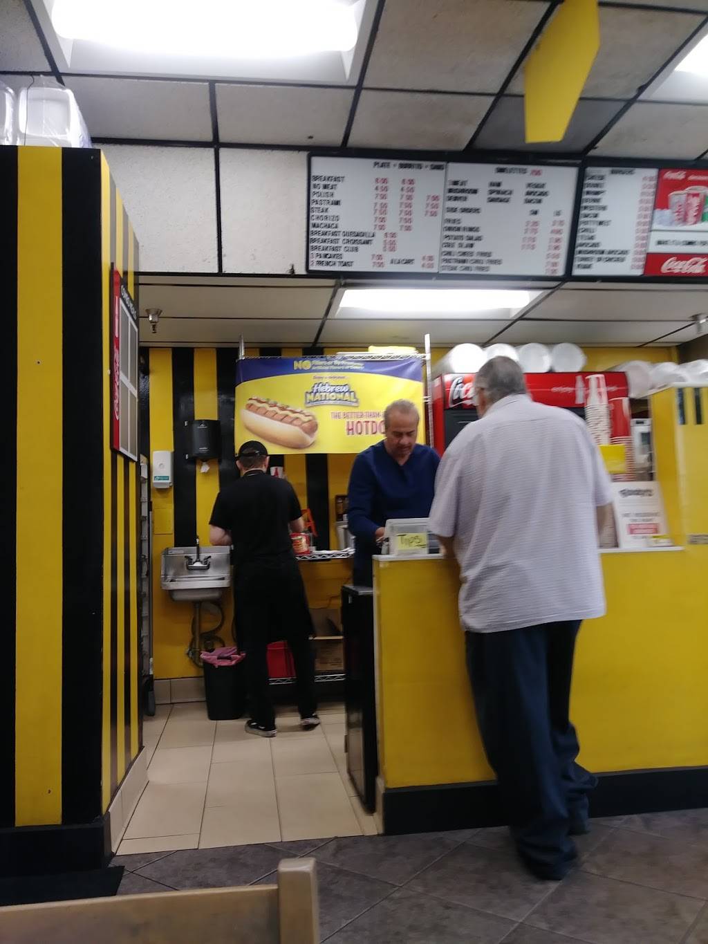 Flookys | meal takeaway | 21034 Victory Blvd, Woodland Hills, CA 91367, USA | 8183407797 OR +1 818-340-7797