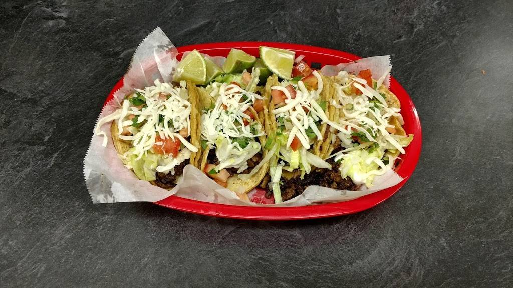 La Cocina De Emma | restaurant | 111 W Brink St, Harvard, IL 60033, USA | 8157700710 OR +1 815-770-0710