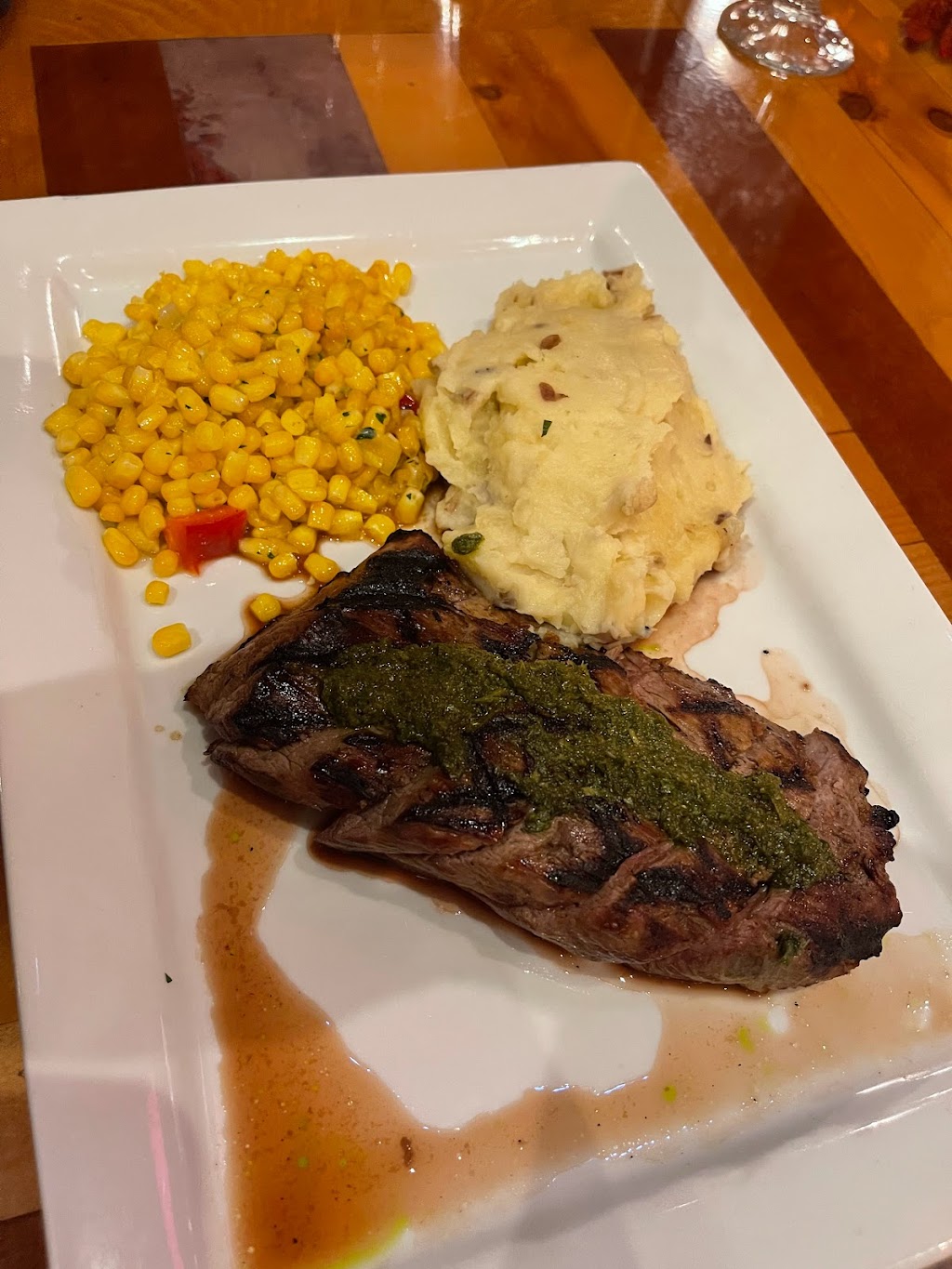 J J Hills Fresh Grill Restaurant in Leavenworth | restaurant | 505 US-2, Leavenworth, WA 98826, USA | 5095487000 OR +1 509-548-7000