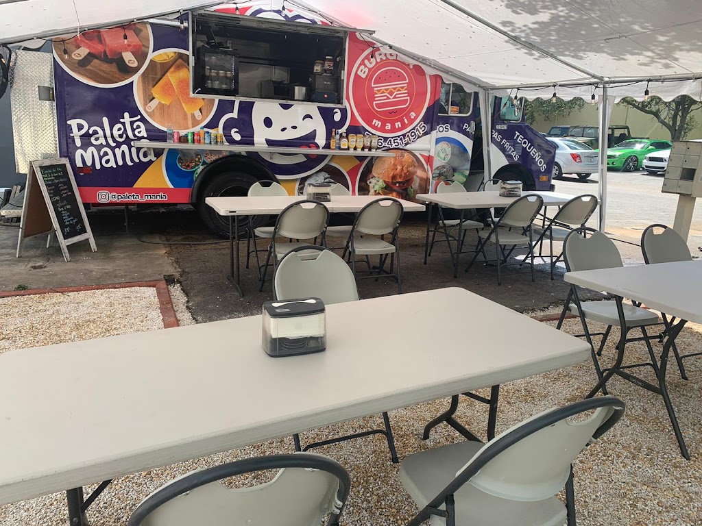 Burger Mania | restaurant | 12333 SW 131st Ave, Miami, FL 33186, USA | 7864511915 OR +1 786-451-1915