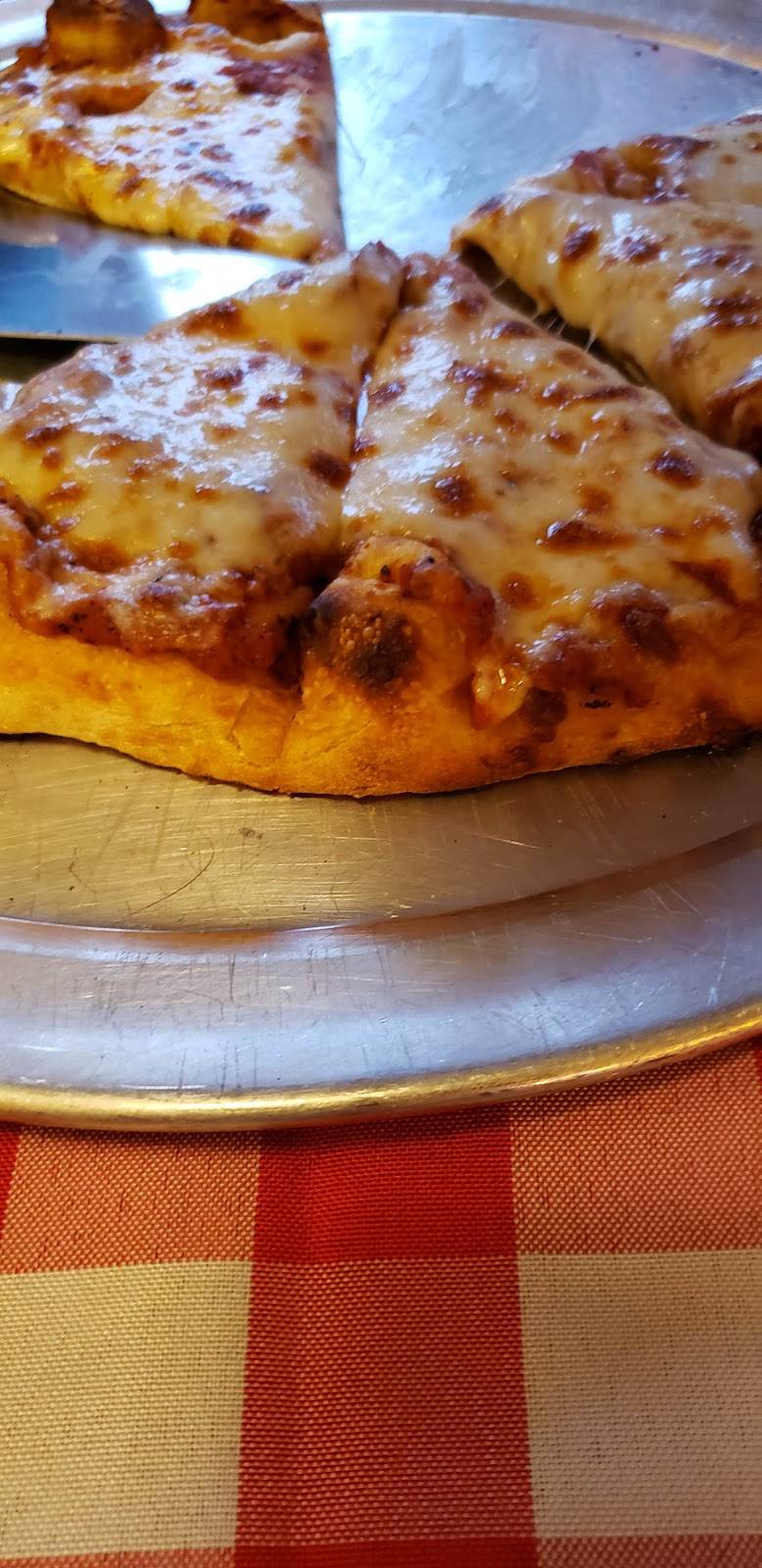 Brick & Brews | restaurant | 32907 Tamina Rd suite e, Magnolia, TX 77354, USA | 2817897910 OR +1 281-789-7910