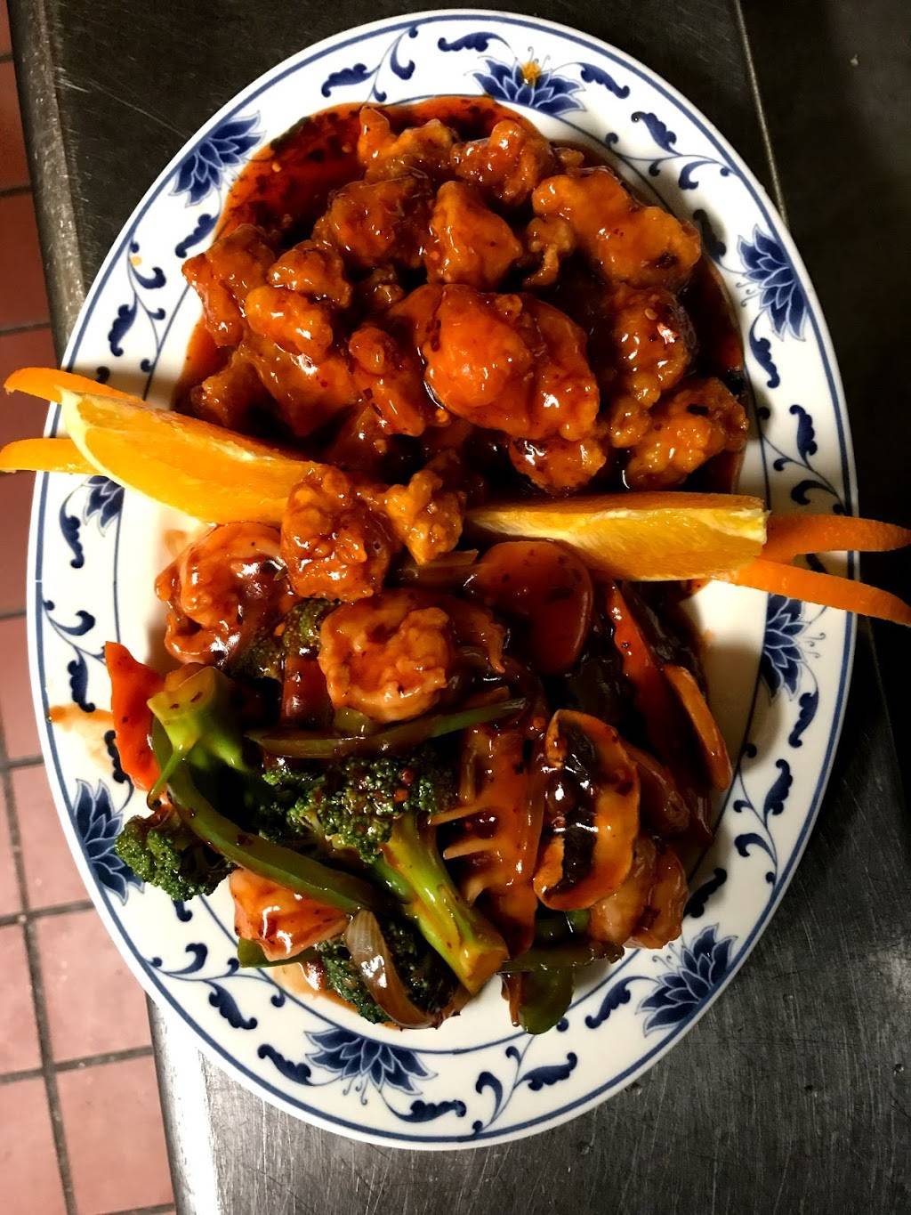 Lucky Food | restaurant | 38 N Genesse St, Waukegan, IL 60085, USA | 8473368888 OR +1 847-336-8888