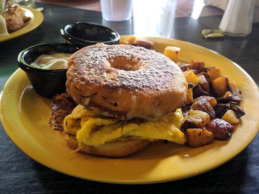 The Friendly Toast | restaurant | 113 Congress Street, Portsmouth, NH 03801, USA | 6034302154 OR +1 603-430-2154