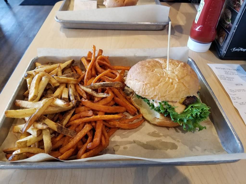 Country Walk Plaza | shopping mall | 13707, 13789 SW 152nd St, Miami, FL 33177, USA | 3059471664 OR +1 305-947-1664