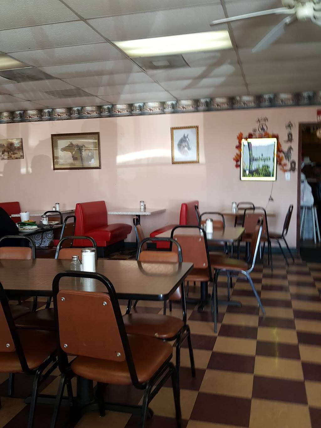 Los Potrillos | restaurant | 2555 Castroville Rd # 101, San Antonio, TX 78237, USA | 2104349449 OR +1 210-434-9449