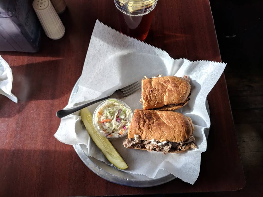 Noras | meal takeaway | 1136 Tamm Ave, St. Louis, MO 63139, USA | 3146452706 OR +1 314-645-2706