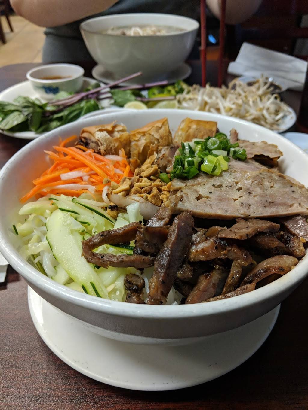 Pho B&B Vietnamese Cuisine | restaurant | 1908 S Air Depot Blvd, Midwest City, OK 73110, USA | 4055822500 OR +1 405-582-2500