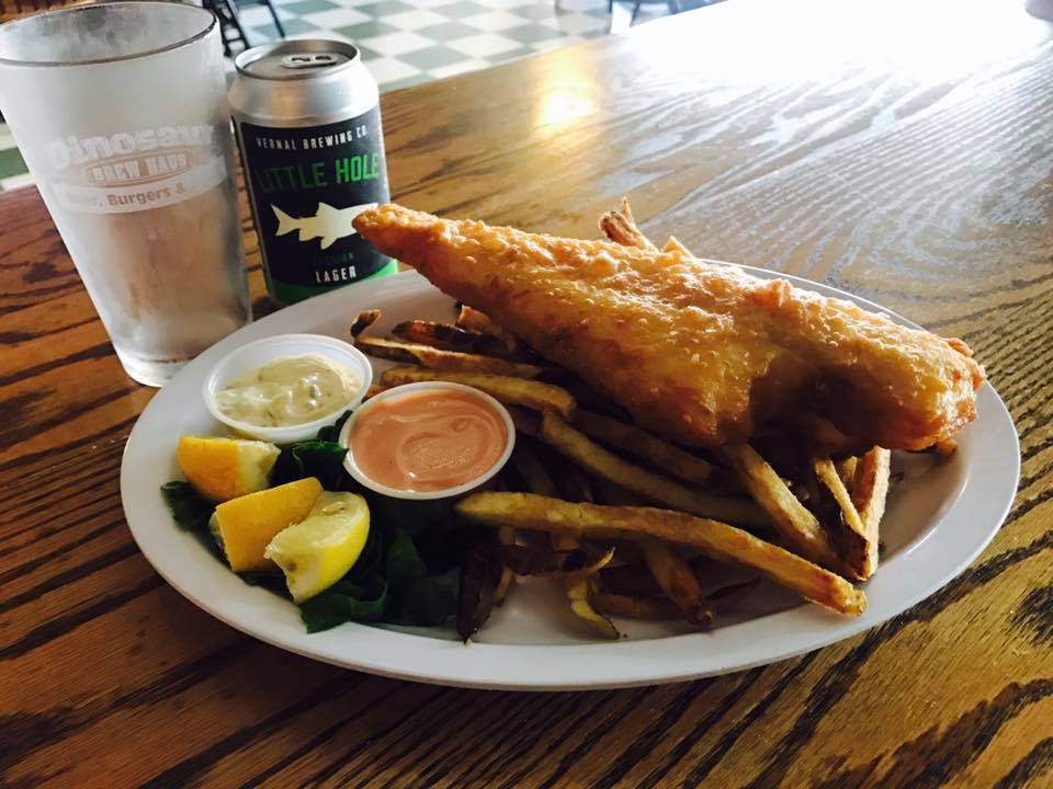 Dinosaur Brew Haus | restaurant | 550 E Main St, Vernal, UT 84078, USA | 4357810717 OR +1 435-781-0717