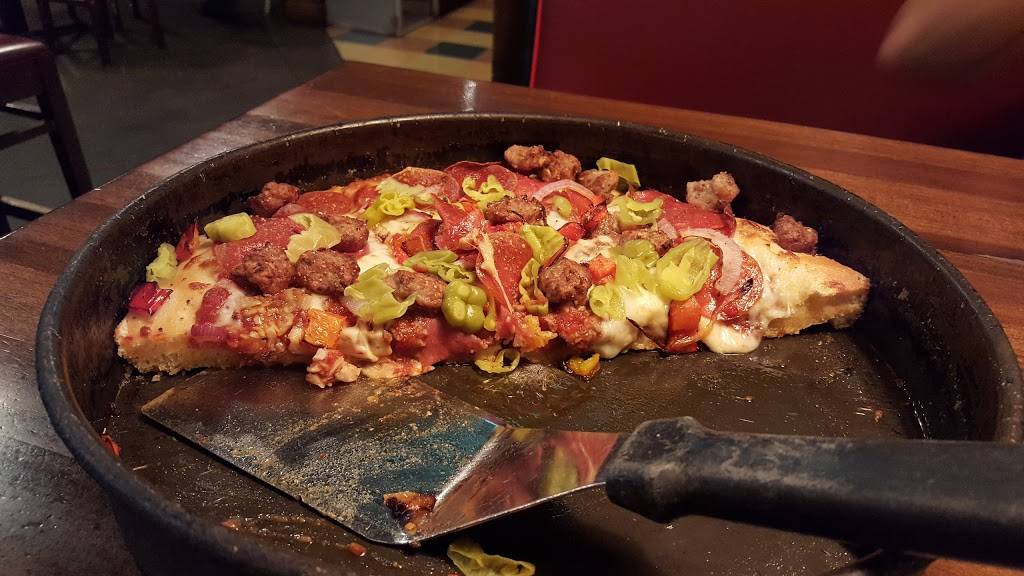 Old Chicago | restaurant | 2643 S 144th St, Omaha, NE 68144, USA | 4023309001 OR +1 402-330-9001