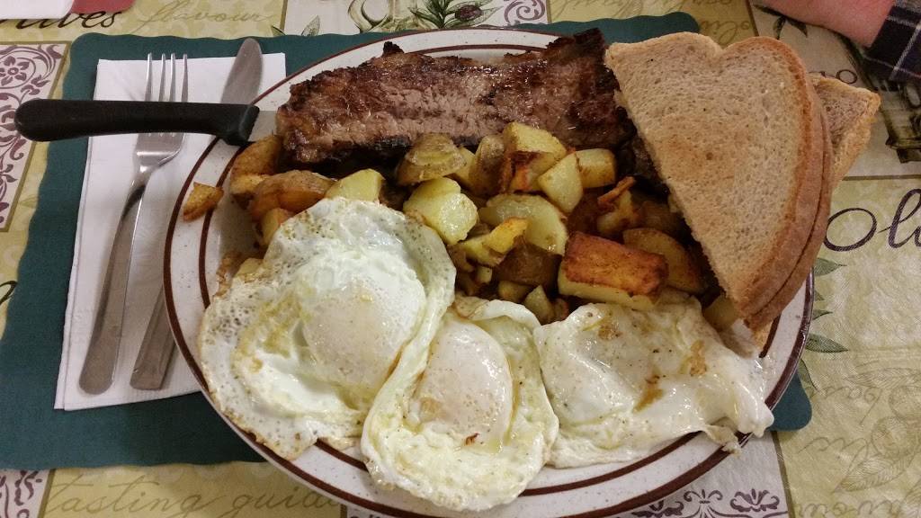 Crabby Dans Grill | restaurant | 1350 Pittsford Mendon Rd, Mendon, NY 14506, USA | 5856247760 OR +1 585-624-7760