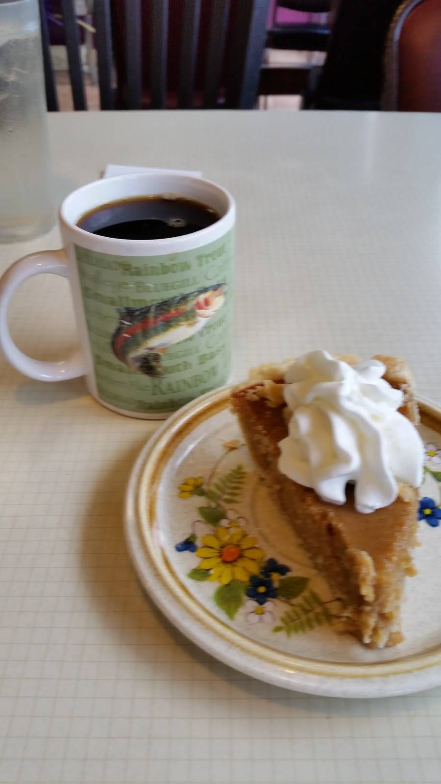 Kinfolks Restaurant | restaurant | 4817 NW Stallings Dr, Nacogdoches, TX 75964, USA | 9365692422 OR +1 936-569-2422