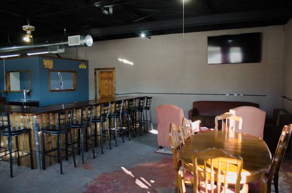 Krootz Brewing Company | restaurant | 315 W Elm St, Gainesville, TX 76240, USA | 9406680307 OR +1 940-668-0307