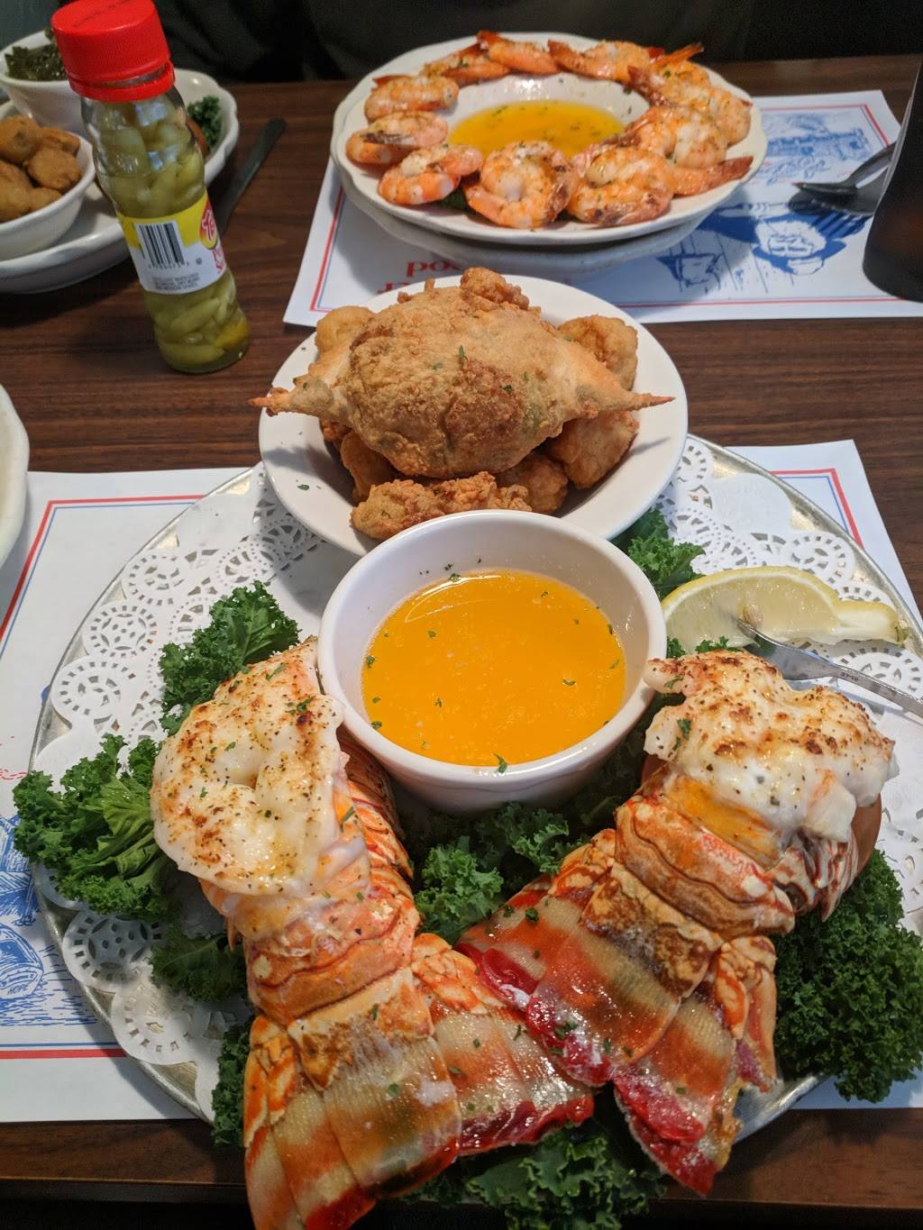 Cedar River Seafood | restaurant | 4010, 8609 US-441, Leesburg, FL 34788, USA | 3527283377 OR +1 352-728-3377