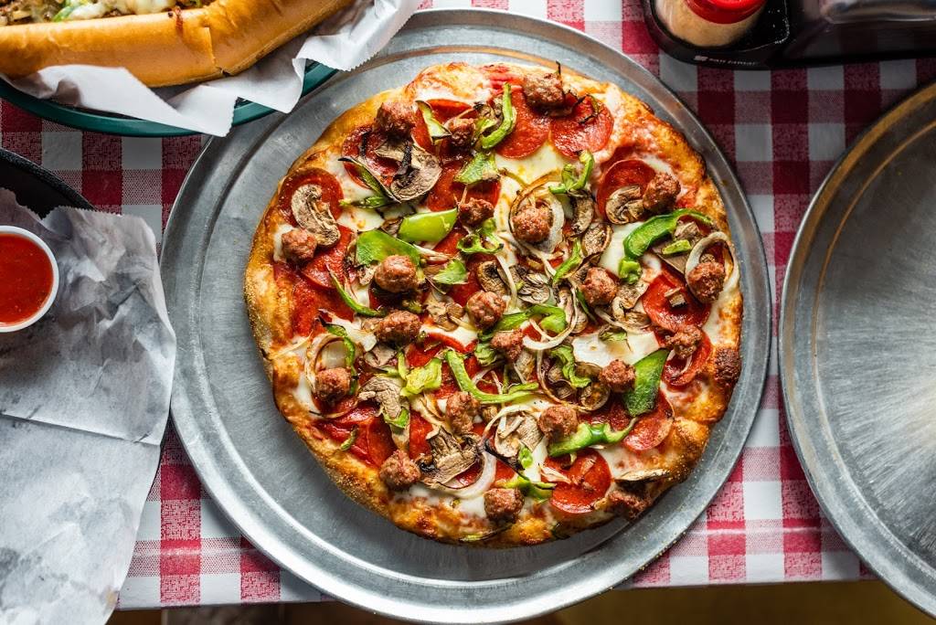 MrBravo Pizza & Phillys | restaurant | 1635 8th Ave, Greeley, CO 80631, USA | 9703530068 OR +1 970-353-0068