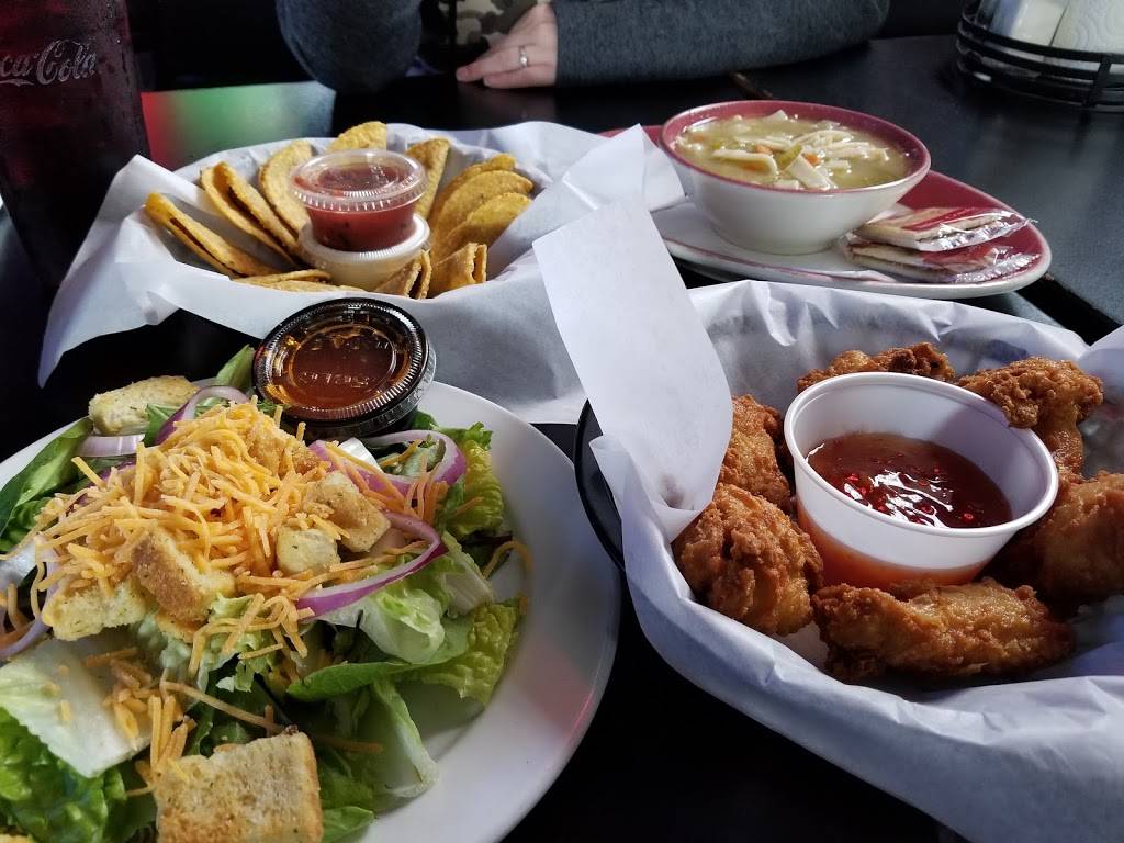 Blue Water Inn | restaurant | 6584 Main St, Caseville, MI 48725, USA | 9898563400 OR +1 989-856-3400