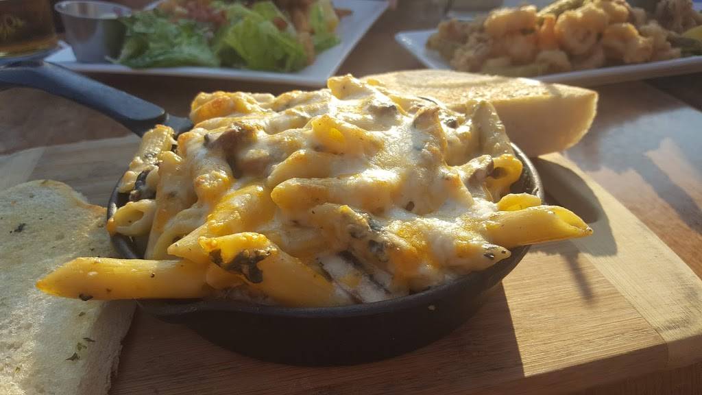 The Goose | restaurant | 1875 Leslie St, North York, ON M3B 2M5, Canada | 4163831200 OR +1 416-383-1200