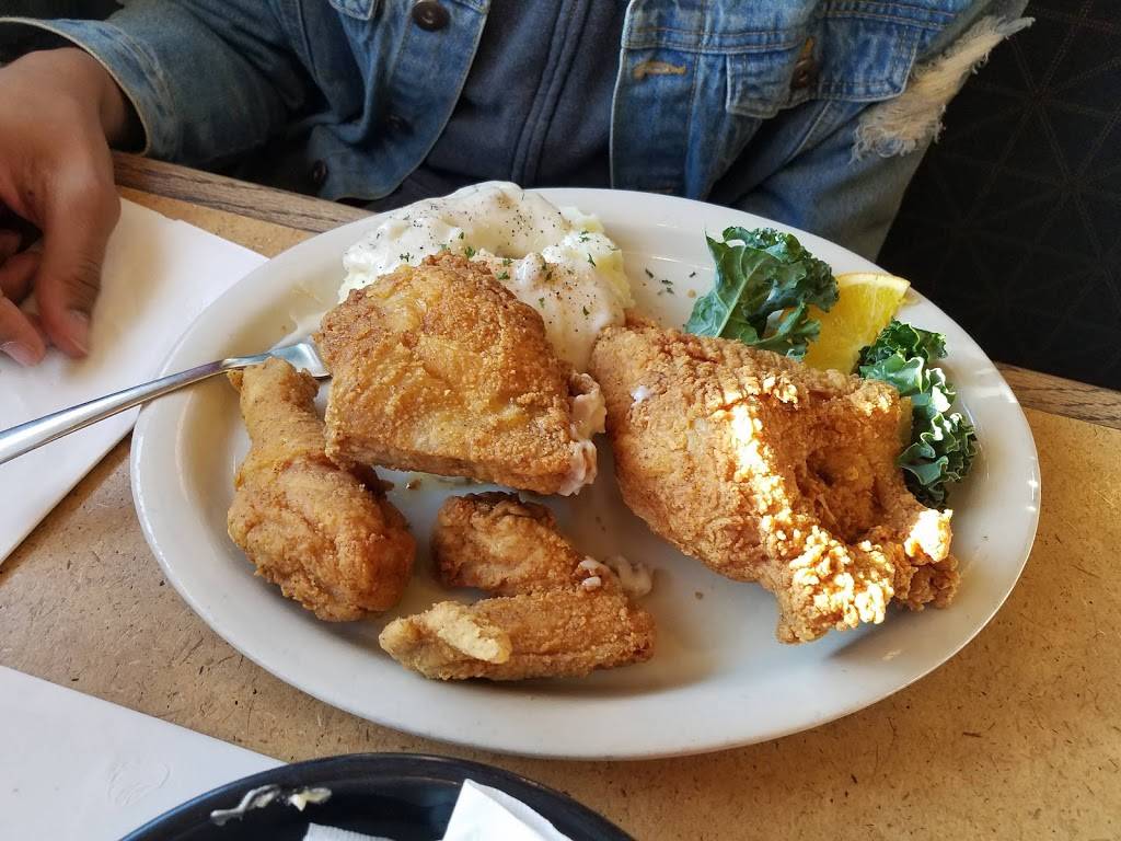 Ginghams Homestyle Restaurant | restaurant | 1881 Sherman Dr, St Charles, MO 63303, USA | 6369460266 OR +1 636-946-0266