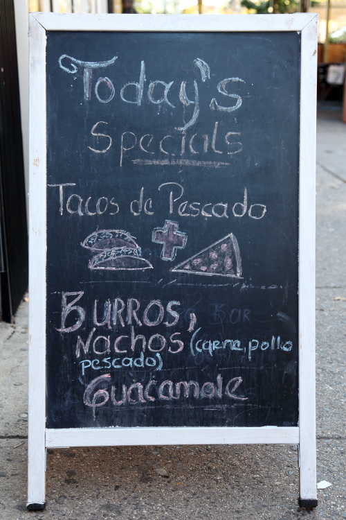 Salchitaco | restaurant | 86-14 37th Ave, Queens, NY 11372, USA | 7182556685 OR +1 718-255-6685