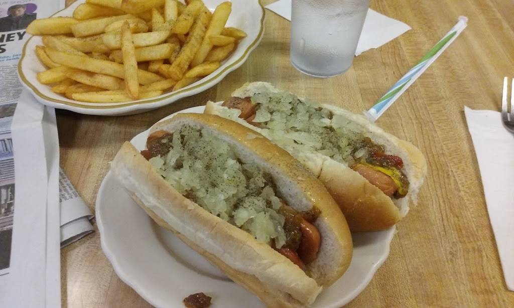 Famous Restaurant | restaurant | 652 W Market St, York, PA 17401, USA | 7178482300 OR +1 717-848-2300