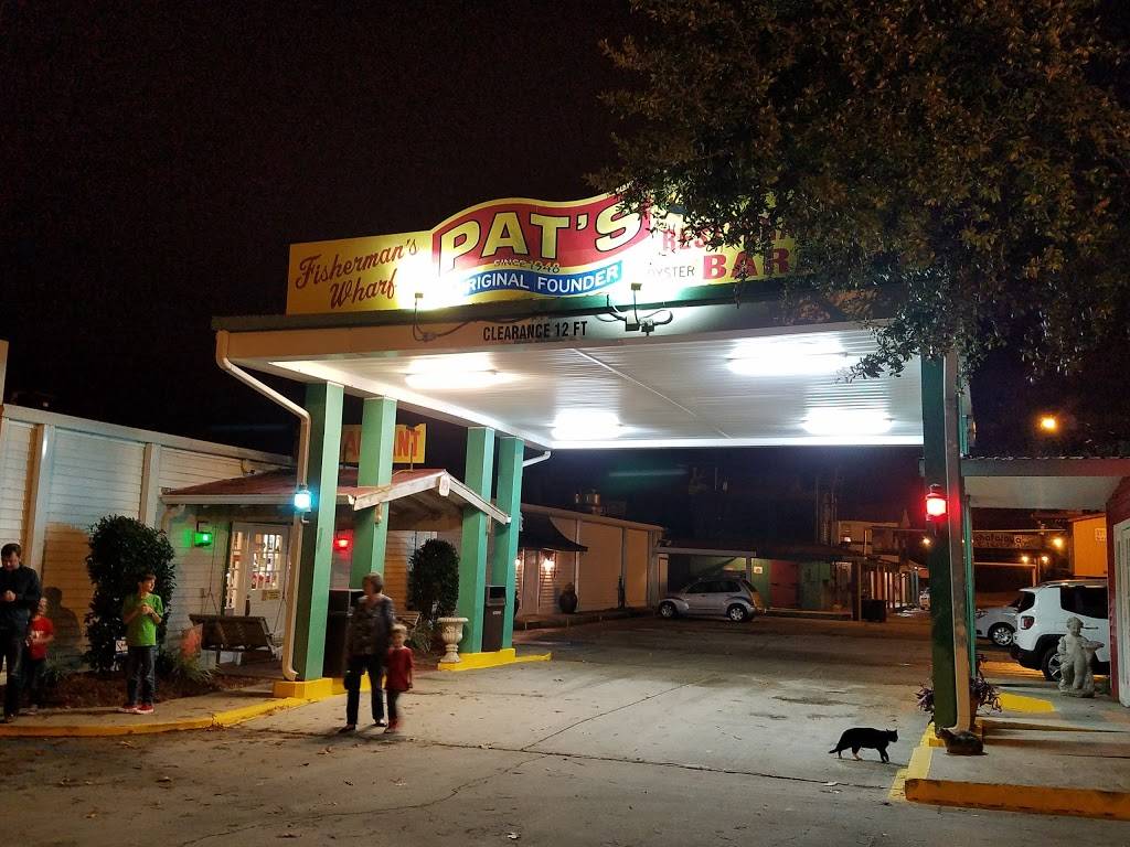 Pats Fishermans Wharf Restaurant | meal takeaway | 1008 Henderson Levee Rd, Henderson, LA 70517, USA | 3372287512 OR +1 337-228-7512