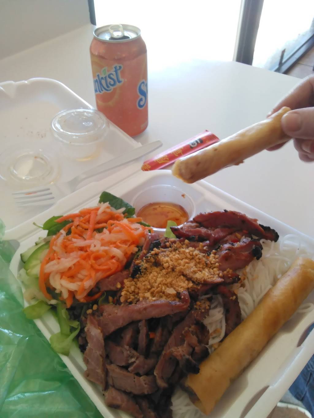 Thanh Thanh Sandwiches & Pure Water | restaurant | 707 E March Ln, Stockton, CA 95207, USA | 2094063684 OR +1 209-406-3684