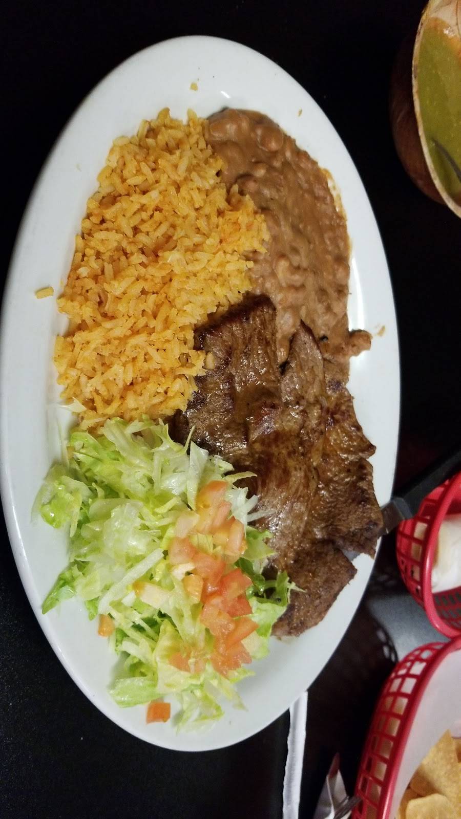 La Esperanza | restaurant | 12786 Railroad Dr, Cutler, CA 93615, USA | 5595282414 OR +1 559-528-2414