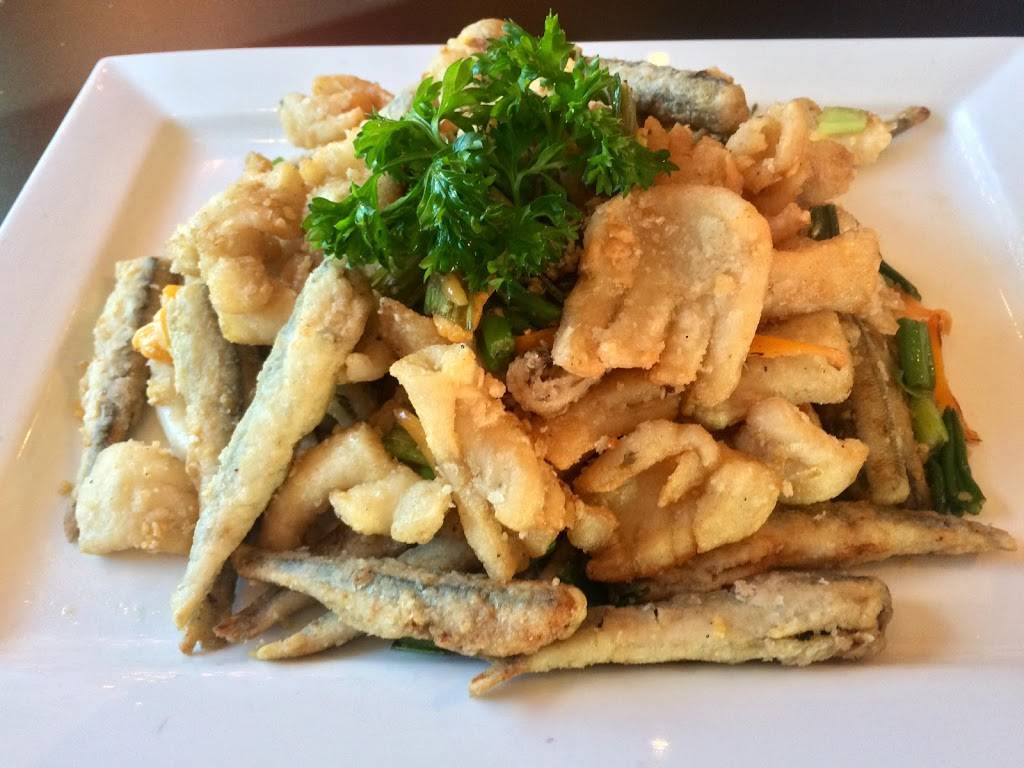 Harvey Moys Chinese & American Restaurant | restaurant | N89W16754 Appleton Ave, Menomonee Falls, WI 53051, USA | 2622553307 OR +1 262-255-3307