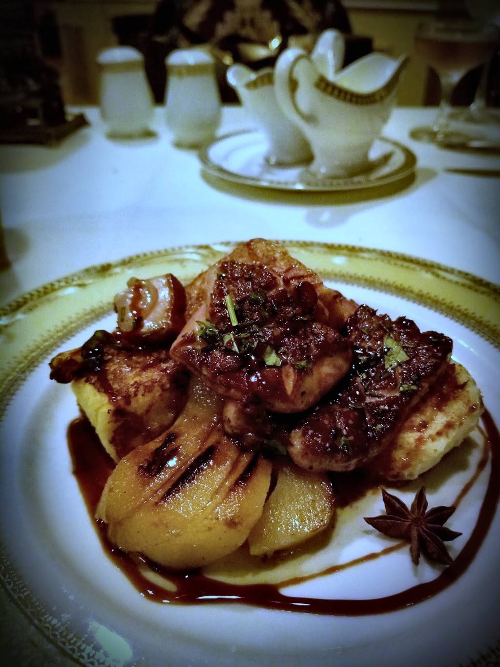 Bohanans Prime Steaks and Seafood | restaurant | 219 E Houston St, San Antonio, TX 78205, USA | 2104722600 OR +1 210-472-2600