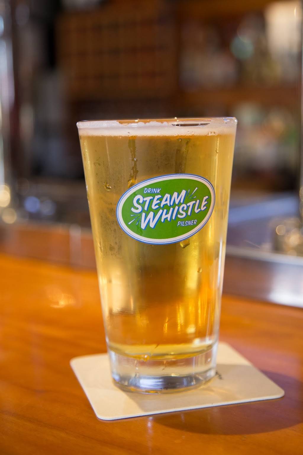 Fitzrays Restaurant | restaurant | 110 Dundas St, London, ON N6A 1G1, Canada | 5196461112 OR +1 519-646-1112