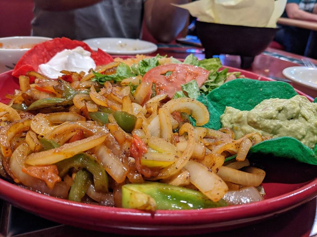 Puerto Vallarta Restaurant | restaurant | 4727 California Ave SW, Seattle, WA 98116, USA | 2069377335 OR +1 206-937-7335