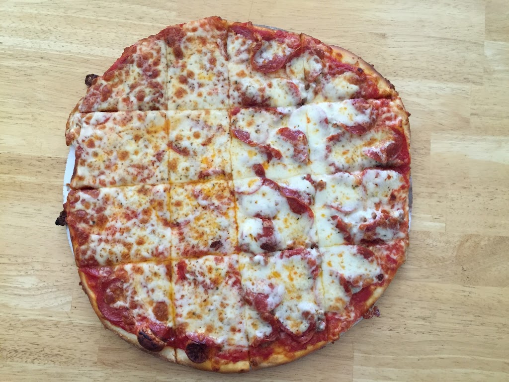 Black Cat Lanes | restaurant | 112 S Arch St, New Carlisle, IN 46552, USA | 5746543111 OR +1 574-654-3111