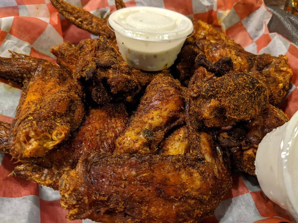 The Stolen Coin Oyster Bar & Bistro | restaurant | 110 S Main St, Gainesboro, TN 38562, USA | 9312682646 OR +1 931-268-2646