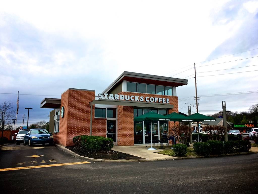 Starbucks | cafe | 4924 Kingston Pike, Knoxville, TN 37919, USA | 8655842363 OR +1 865-584-2363