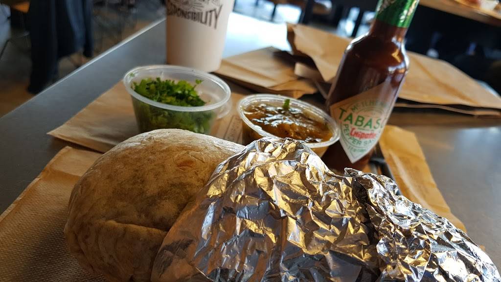 Chipotle Mexican Grill | restaurant | 15 E Golf Rd, Hoffman Estates, IL 60169, USA | 6304391610 OR +1 630-439-1610