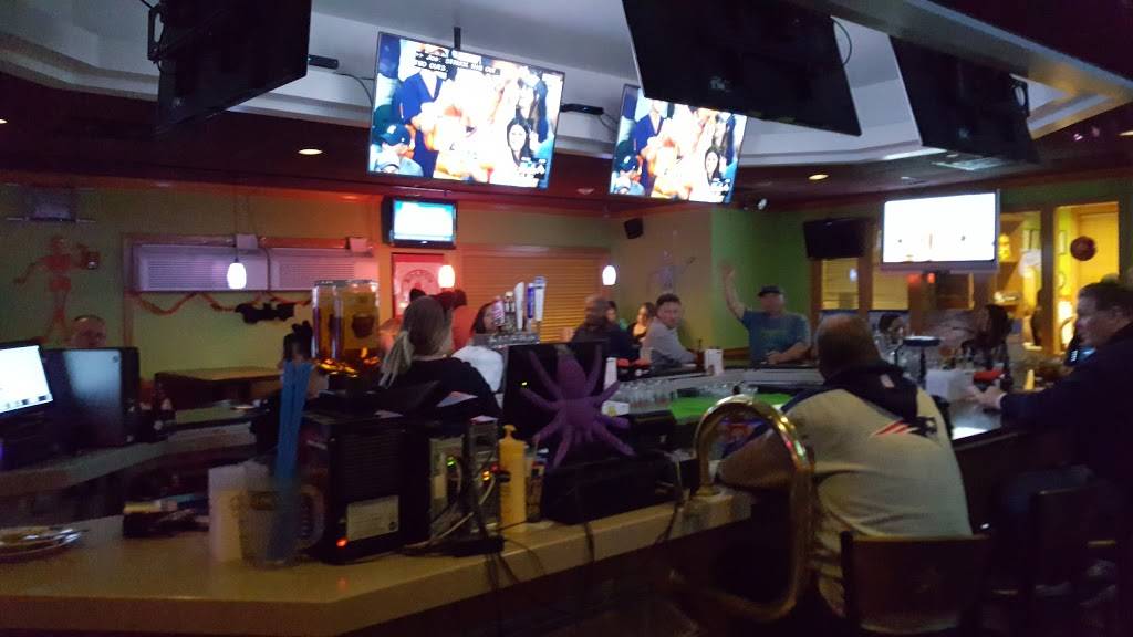 Golden Dragon | restaurant | 35 Pleasant St, South Weymouth, MA 02190, USA | 7813378881 OR +1 781-337-8881