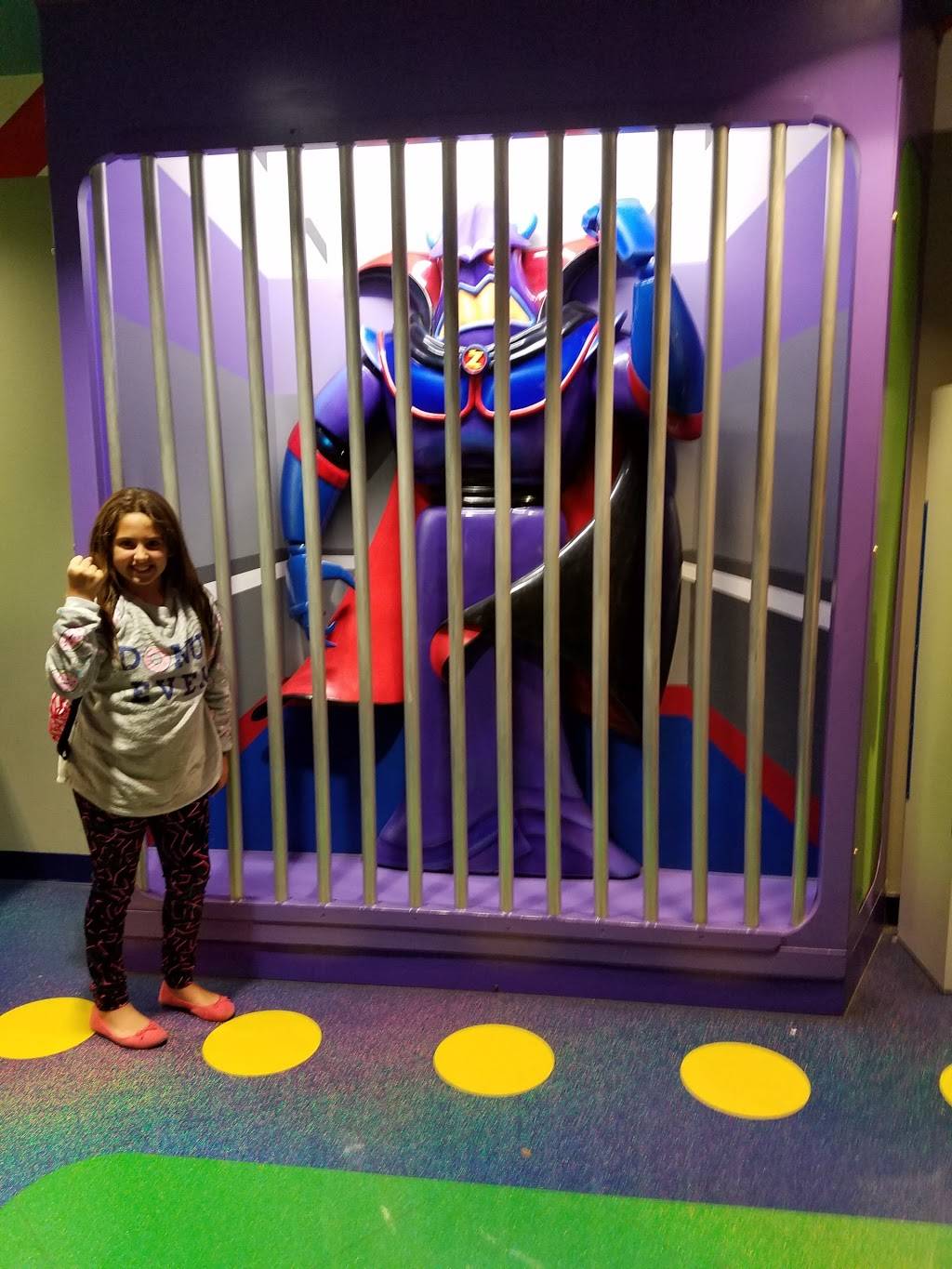 The Lunching Pad | restaurant | 1180 Seven Seas Drive, Orlando, FL 32836, USA | 4079393463 OR +1 407-939-3463