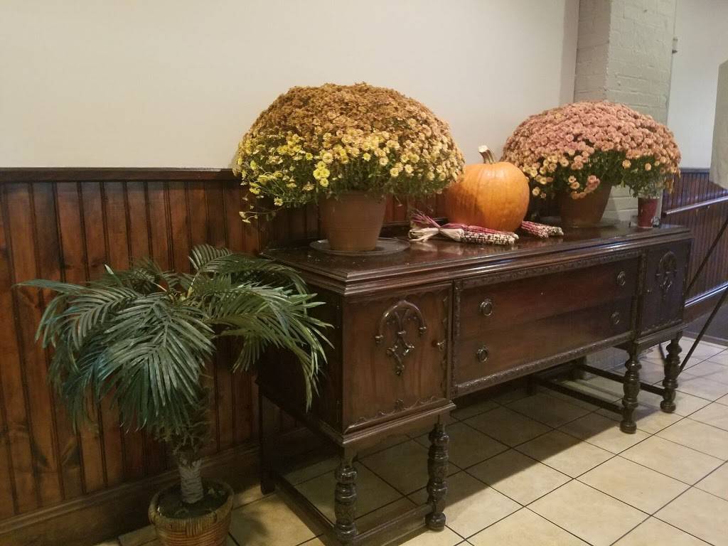 Beachcliff Tavern | restaurant | 19245 Detroit Rd, Rocky River, OH 44116, USA | 4403334686 OR +1 440-333-4686