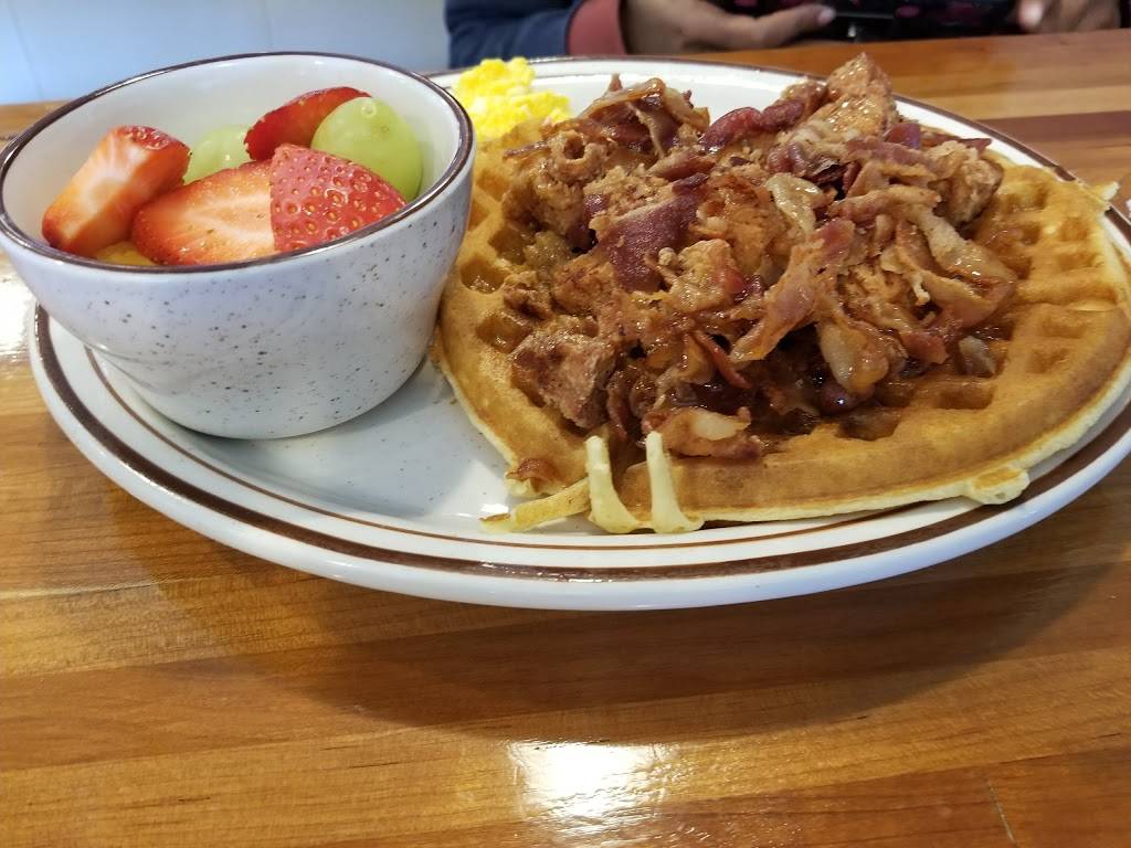 Locs Chicken and Waffles | restaurant | 11975 Apache Ave, Savannah, GA 31419, USA | 9129998958 OR +1 912-999-8958