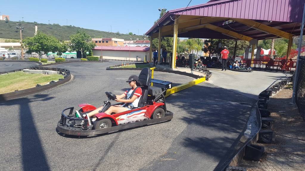 Mountasia Family Fun Center | restaurant | 21516 Golden Triangle Rd, Santa Clarita, CA 91350, USA | 6612534386 OR +1 661-253-4386